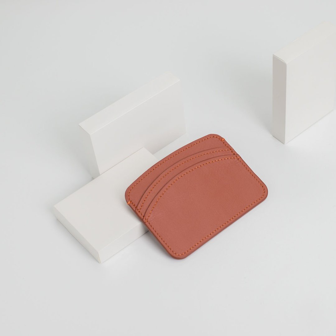ARCH 2.0 card holder in Coral pink - 皮夹/钱包 - 真皮 粉红色