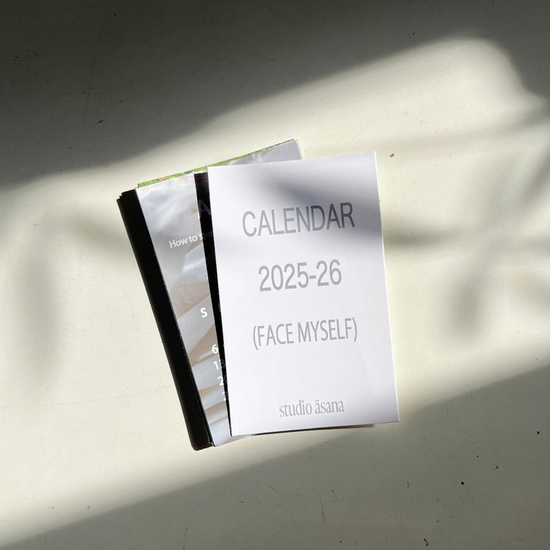 面对自己：2025 年迷你行事历（4 月开始） - 年历/台历 - 纸 白色