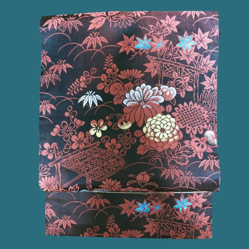 菊花、秋叶、牡丹图案古董名古屋腰带 - 其他 - 丝．绢 黑色