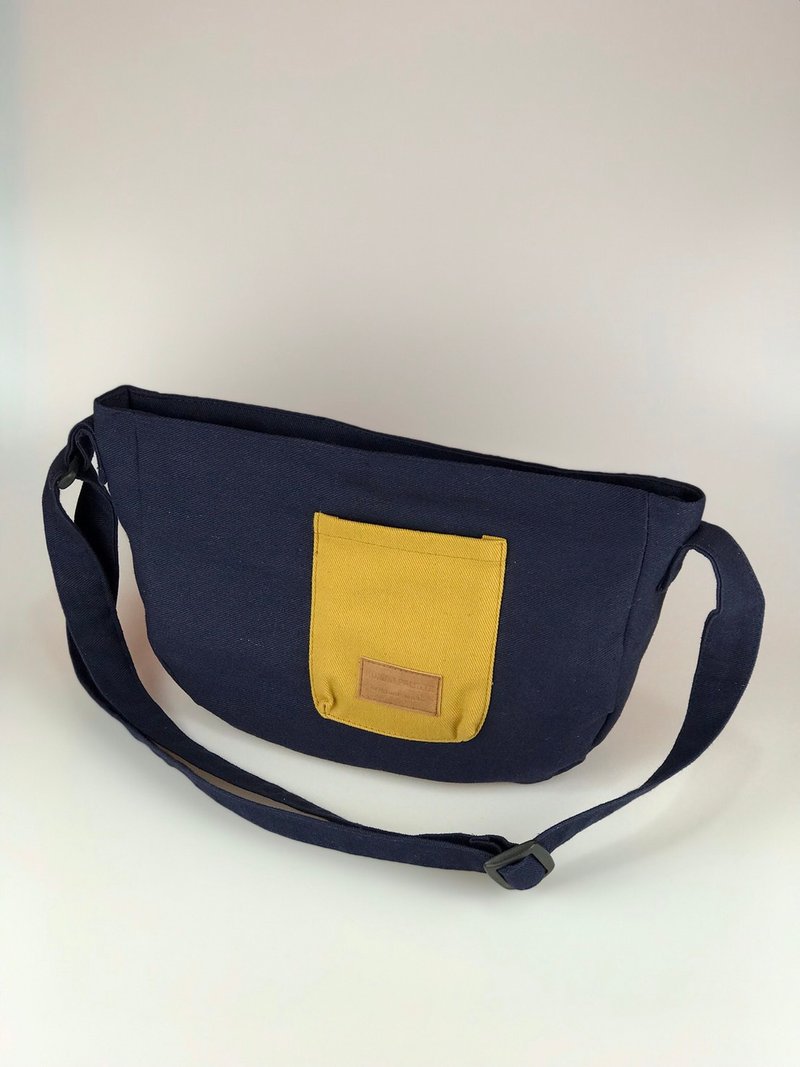 blue shoulder bag - 侧背包/斜挎包 - 其他材质 蓝色