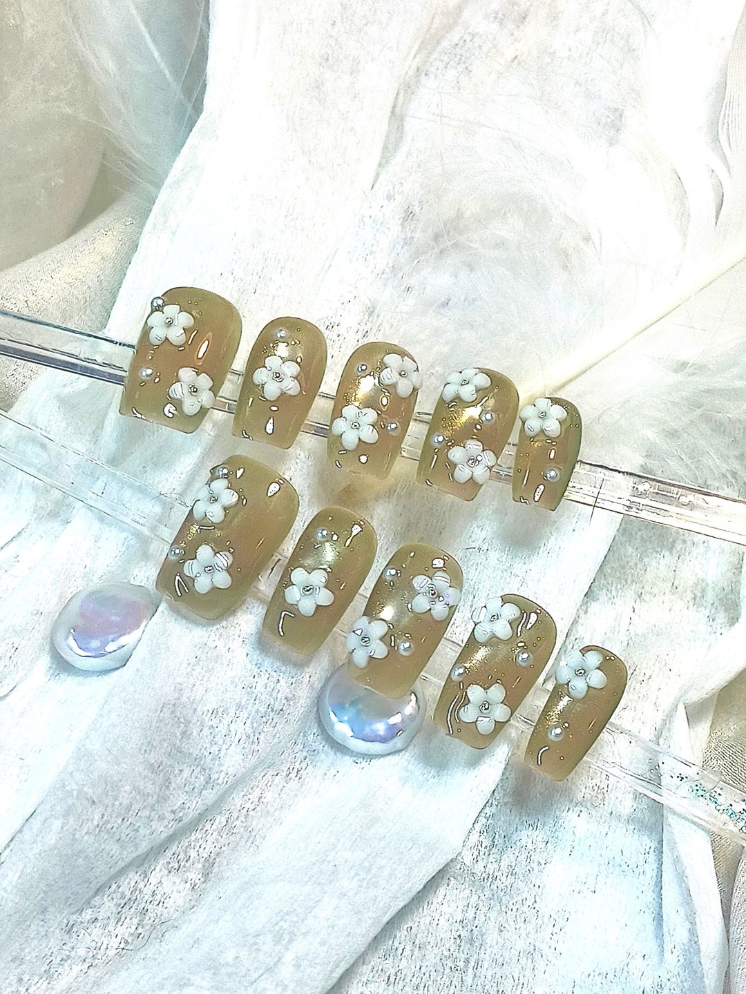 【Z】暖雾小花 - 卡其光感穿戴甲 XS/S/M 1.9 短方 - 指甲油/指甲贴 - 塑料 卡其色