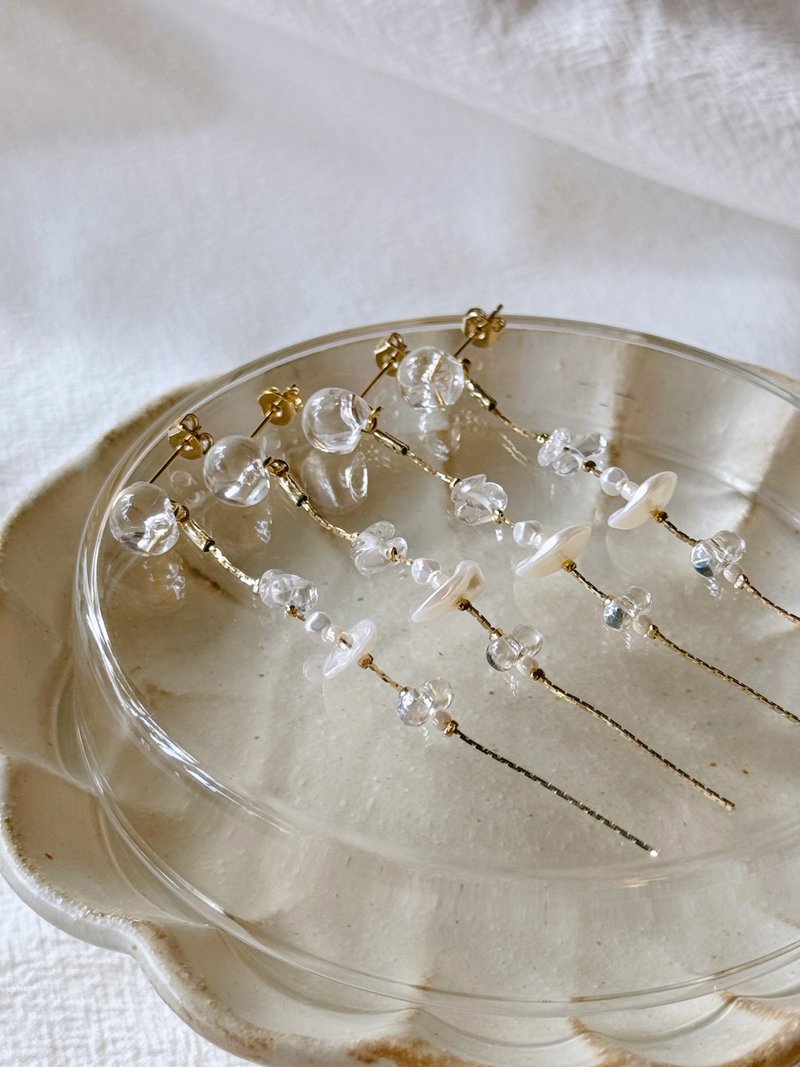 天然石珍珠耳环 - 耳环/耳夹 - 树脂 白色