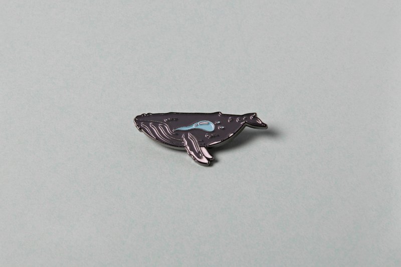 | 泪奔鲸别针 | 大翅鲸 - 胸针 - 其他金属 灰色