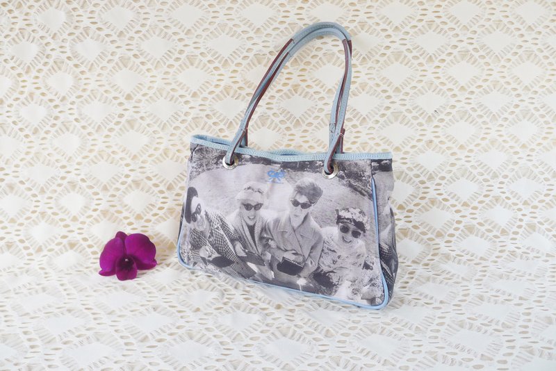 英国品牌 'ANYA HINDMARCH' 古董包，印有四位女性的肖像照。 - 手提包/手提袋 - 聚酯纤维 蓝色