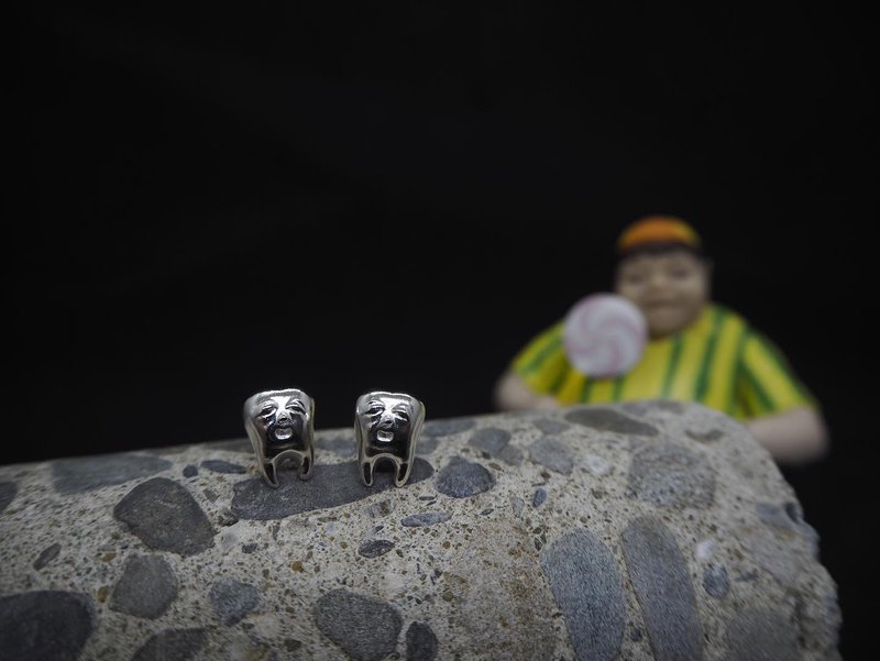 牙齿小子-耳针 - 耳环/耳夹 - 纯银 