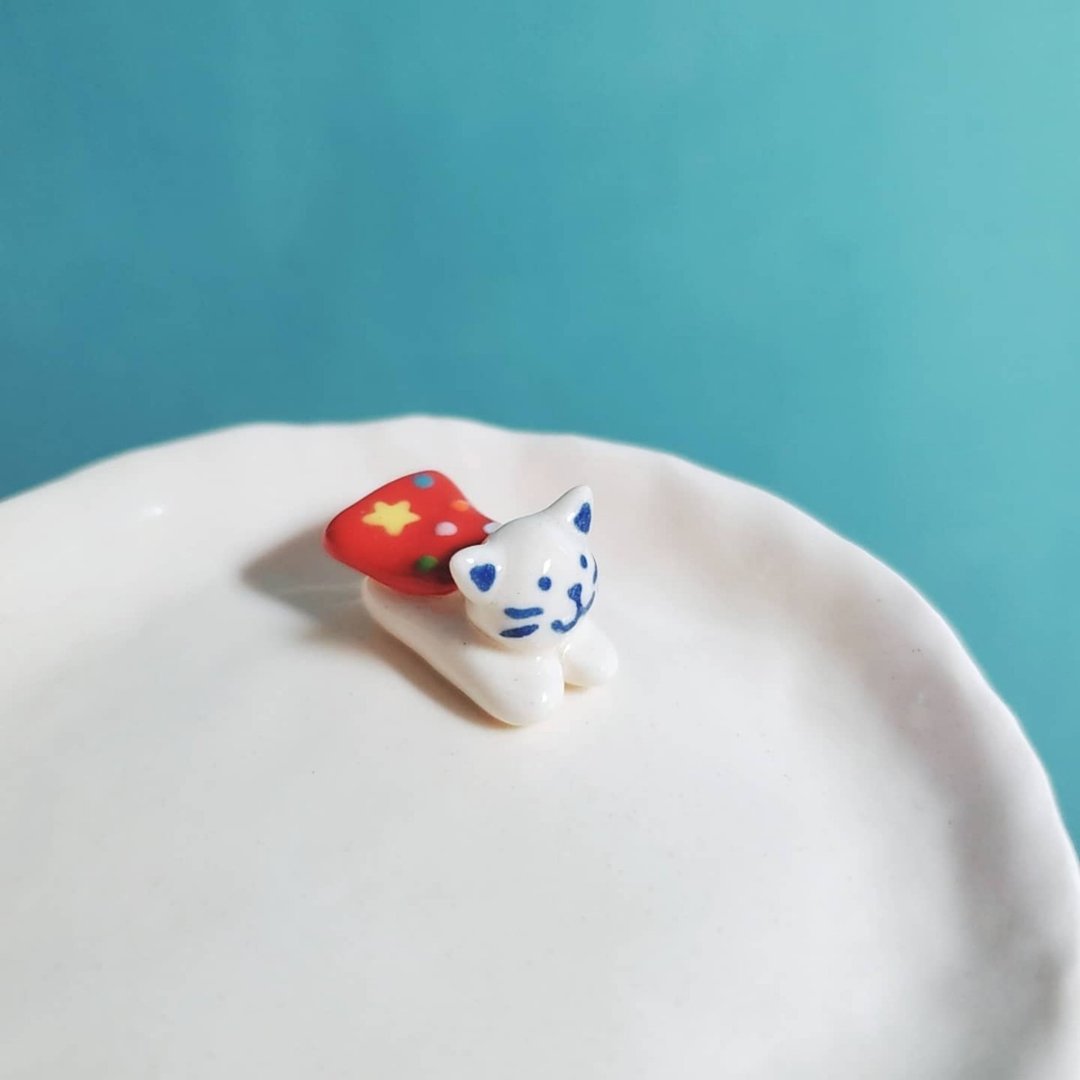 超人猫 小碟子.饰品盘 - 浅碟/小碟子 - 陶 多色