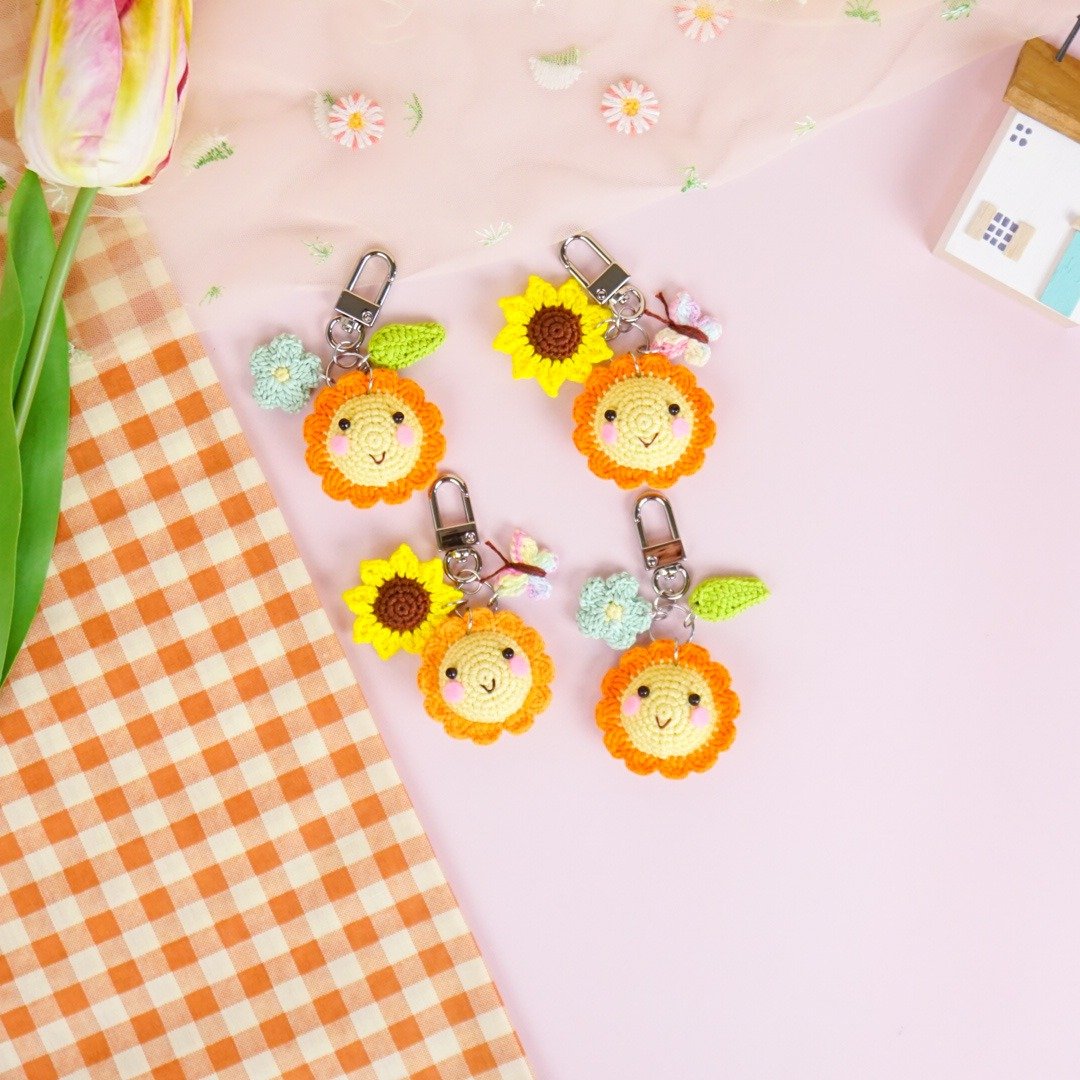 sun keychain charm zipper  key ring key chain bag charm handmade gift - 吊饰 - 棉 黄色