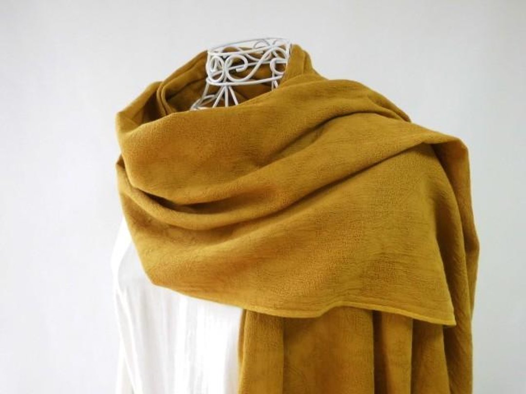 Plant dyeing 4, cotton stole / marigold dyeing, paisley pattern - 丝巾 - 棉 橘色