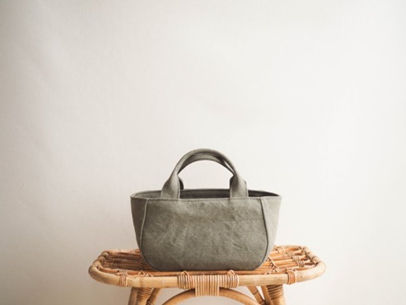 Made-to-order [MILITARY TWILL] Round tote with lid S Moss green - 手提包/手提袋 - 棉．麻 卡其色