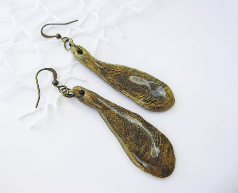 Winged earrings Lionfish Maple seed earrings Air plant earrings Leaf earrings - 耳环/耳夹 - 粘土 金色