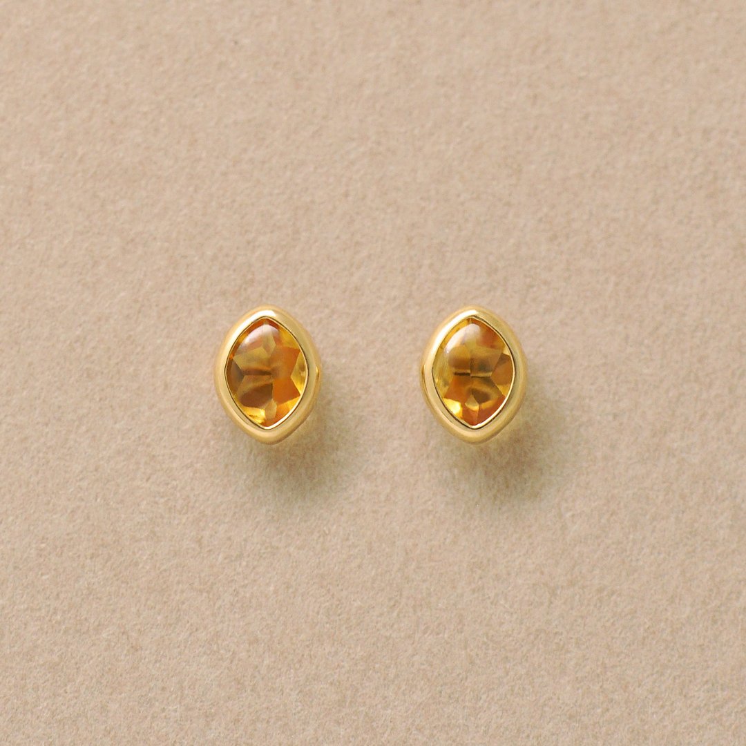 【Second Earrings】 18K 黄水晶榄尖形耳环 (黄金) - 耳环/耳夹 - 贵金属 