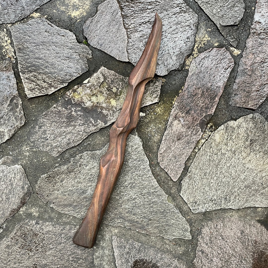 我贩剑　妖刀　讟咬　绿檀收藏艺品　匕首 木刀 小刀　魔剑纸镇 - 摆饰 - 木头 绿色
