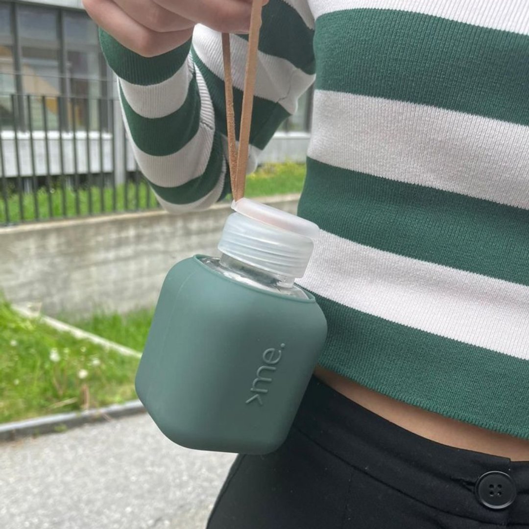 Simple Real x 瑞士SQUIREME Cute Cube玻璃瓶 Y2(370mL) - 水瓶/水壶 - 玻璃 多色