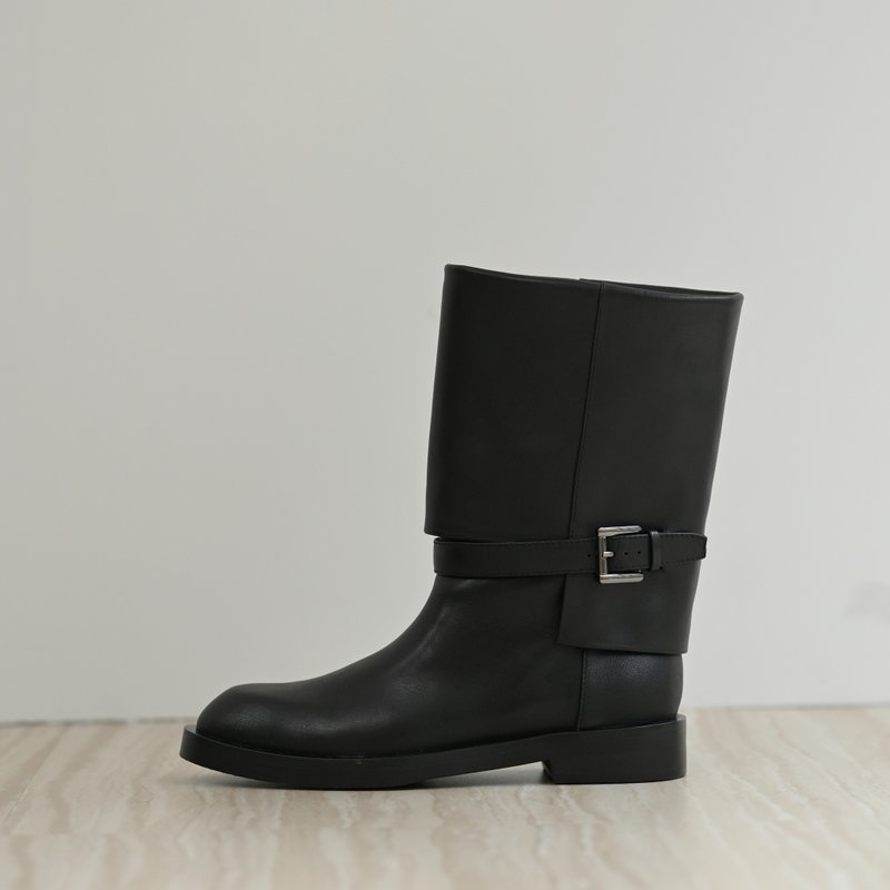 欧美俐落鞋头-黑扣宽筒短靴-黑色 - 女款短靴 - 真皮 黑色