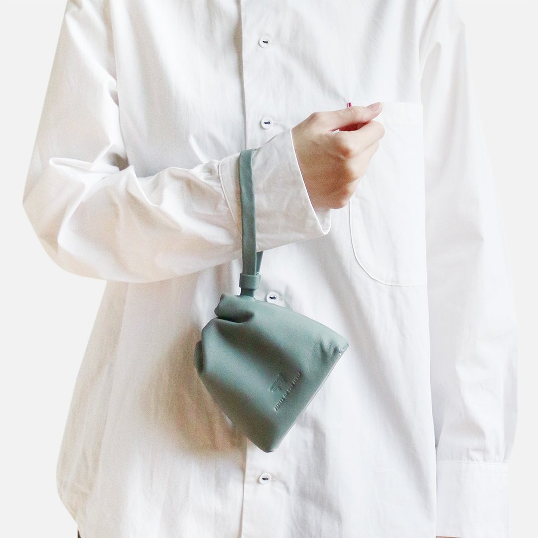 mini bucket pouch : blue grey - 皮夹/钱包 - 真皮 