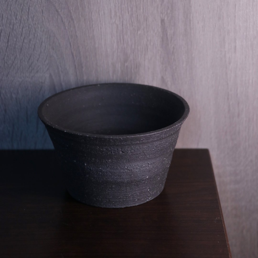 歪仔黑御影盆器 - 植栽/盆栽 - 陶 黑色