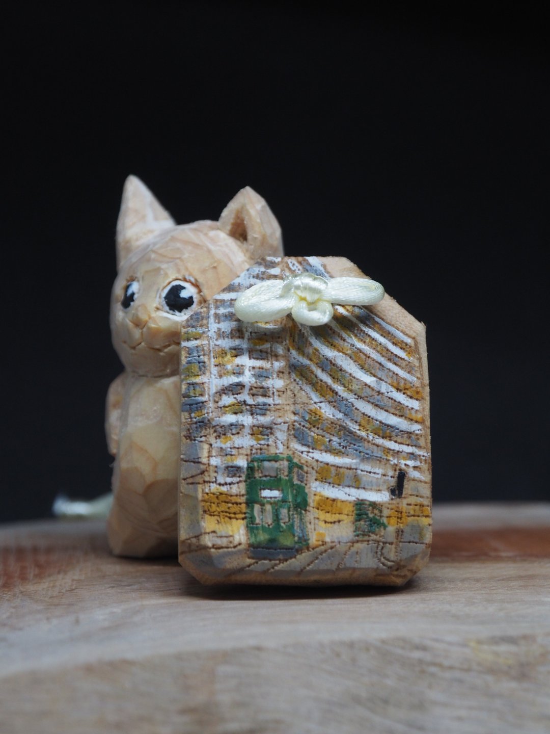 怪兽大厦迷你御守(香港樟木) - 木工/竹艺/纸艺 - 木头 灰色