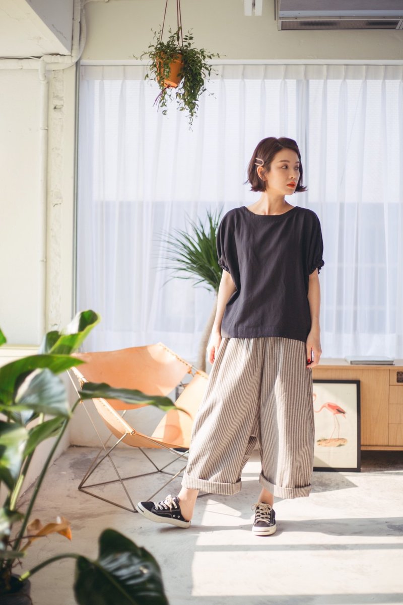 Grace棉麻袖口抽繩簡約上衣/亞麻 - 女装上衣 - 棉．麻 卡其色