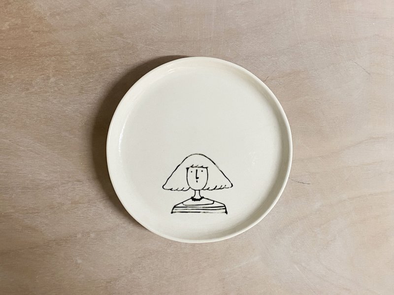 三千根子手工制白瓷碟子 - 盘子/餐盘/盘架 - 陶 白色