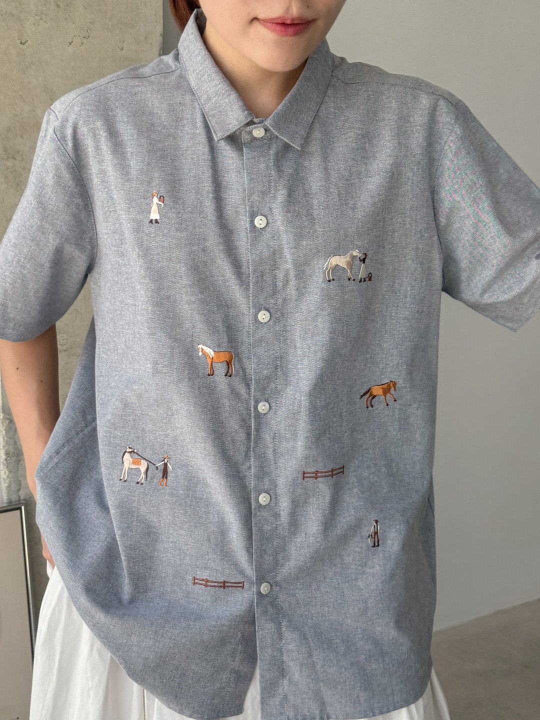 刺绣衬衫 (Embroidery Shirt) : 快乐蹄子 - 女装衬衫 - 棉 白色