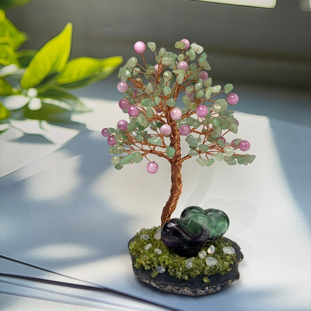 【相约在紫荆】手作紫锂辉水晶树 情人节结婚纪念礼物 - 摆饰 - 水晶 多色