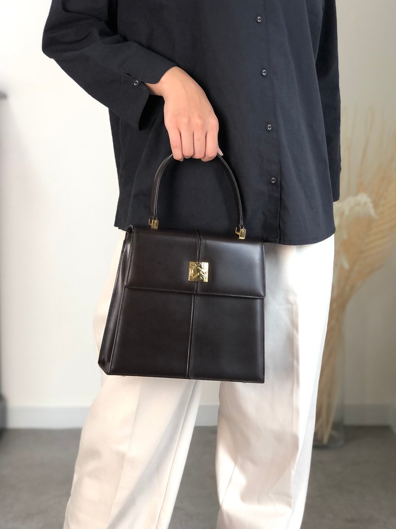 【 日本直送 名牌中古包 】Yves Saint Laurent 伊夫圣罗兰 手提包 棕色 YSL 皮革 顶部提把 3bhgkg - 手提包/手提袋 - 真皮 咖啡色