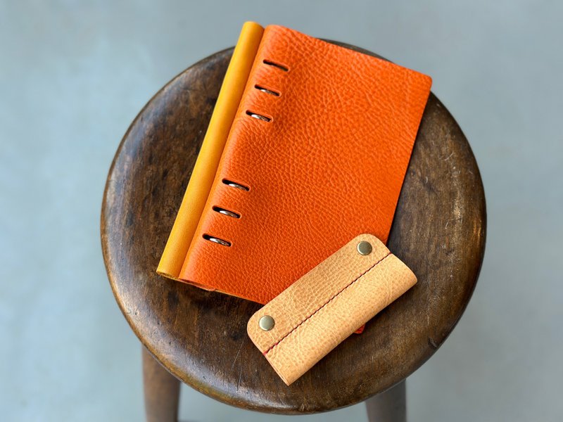 包邮｜圣经尺寸｜顶级意大利 Minerva Box 手工手帐。附笔夹。奢华采用单片顶级皮革。触感柔软，可向后折叠书写，机能性佳 - 笔记本/手帐 - 真皮 