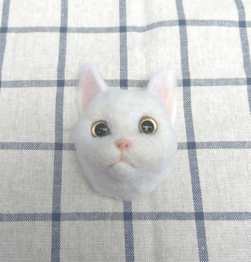 羊毛毡 猫猫 白猫 猫头 胸针 拟真 宠物 定制化 植毛款 半个头 - 胸针 - 羊毛 白色
