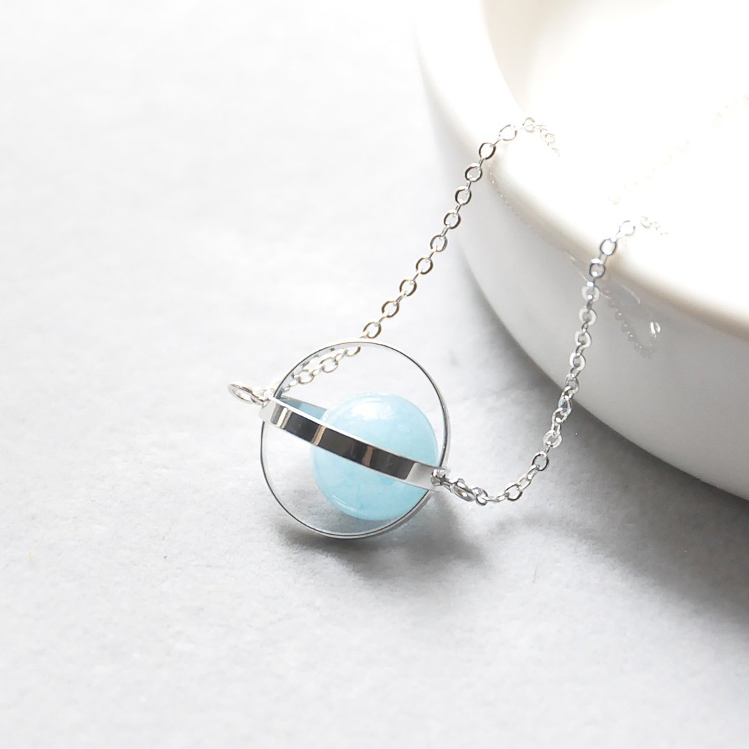 海洋星球。宇宙。银环。海蓝宝。项链 Ocean Blue Planet。Galaxy。Sliver Ring。Aquamarine。Necklace。生日礼物。闺蜜礼物。姐妹礼物 - 颈链 - 宝石 蓝色