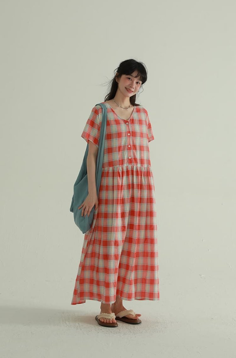 2顏色 日系文藝復古格紋洋裝 休閒格子森系連身長裙 - 洋装/连衣裙 - 棉．麻 红色