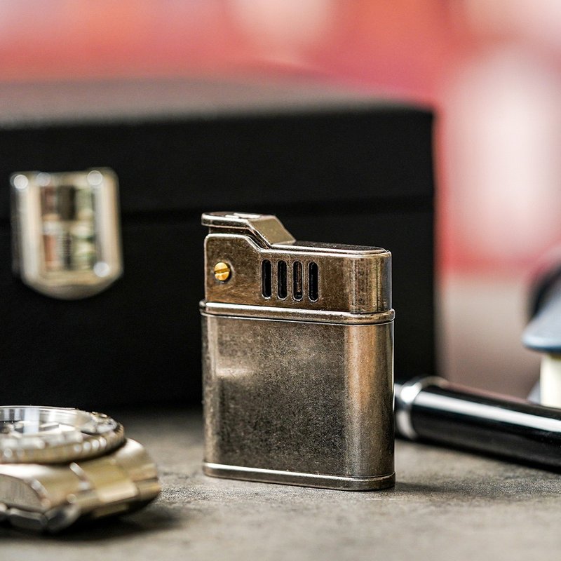 【FREED】复古刷旧古银滚花铜壳煤油打火机礼盒 定制化礼物 刻字 - 其他 - 其他金属 银色
