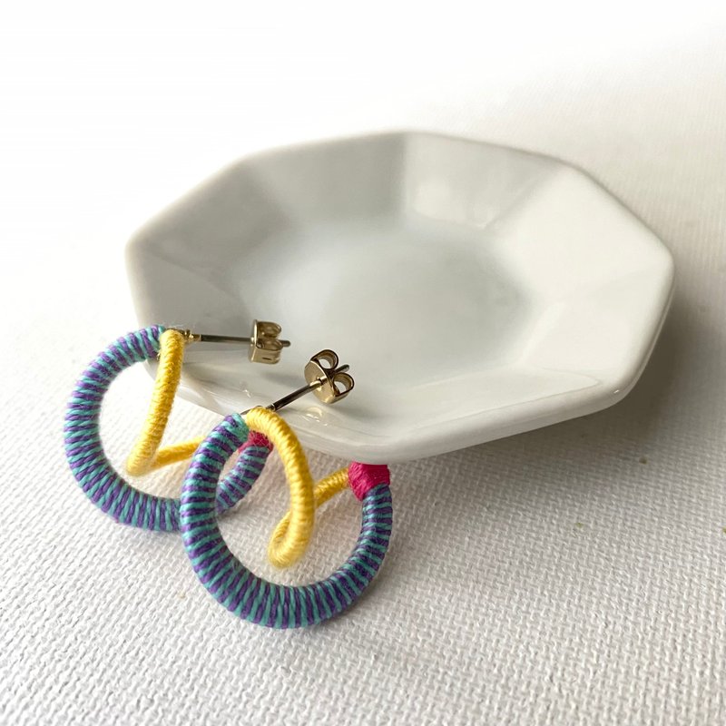 Meiro Earrings [Striped x Yellow] - 耳环/耳夹 - 棉 多色