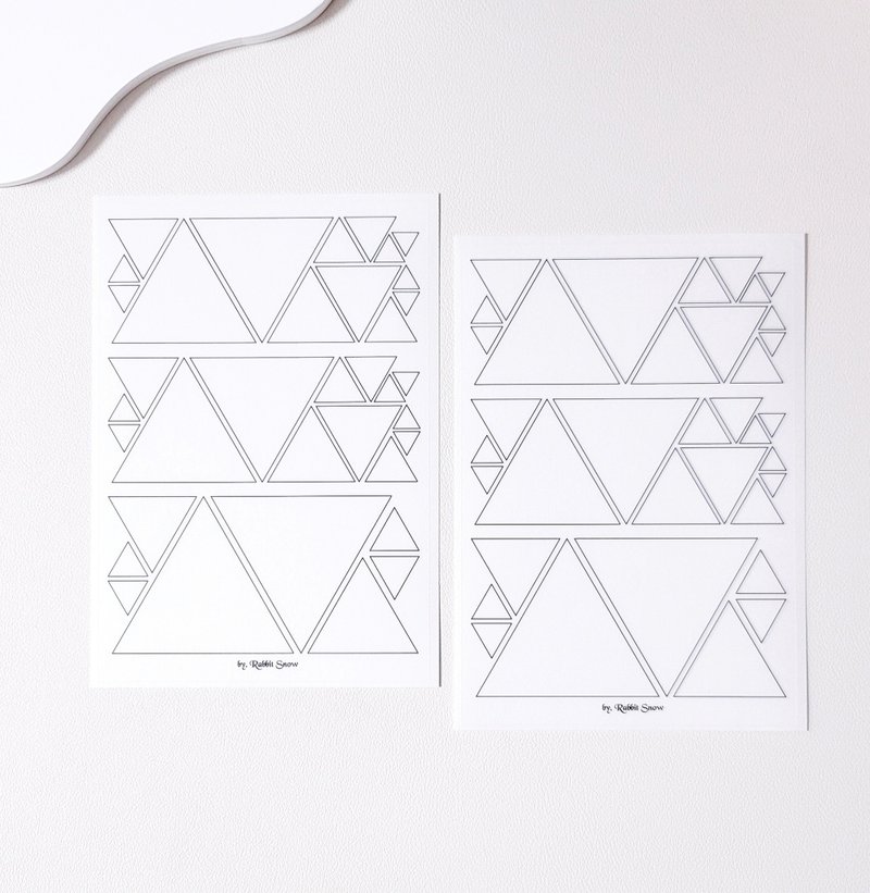 一张黑色简约风的三角形贴纸 - 贴纸 - 其他材质 