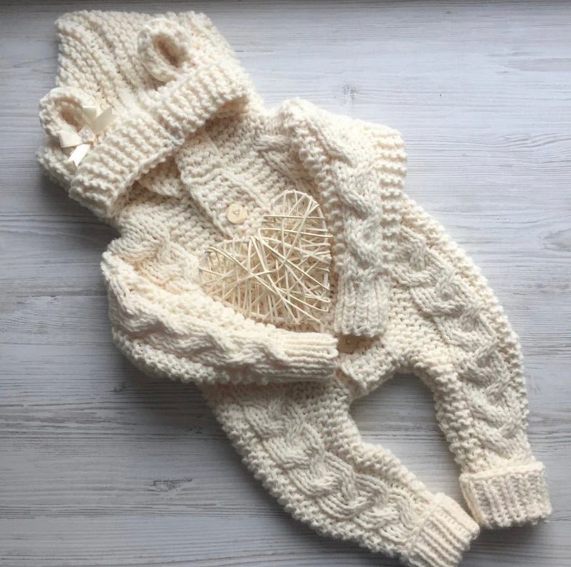 Ivory hand knit overall for baby. Take home clothes. Photo props. - 包屁衣/连体衣 - 其他材质 