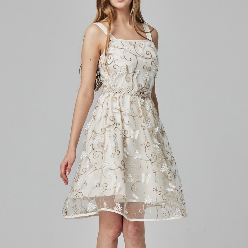 蝴蝶飞扬绣花短洋装    白 - 洋装/连衣裙 - 聚酯纤维 白色