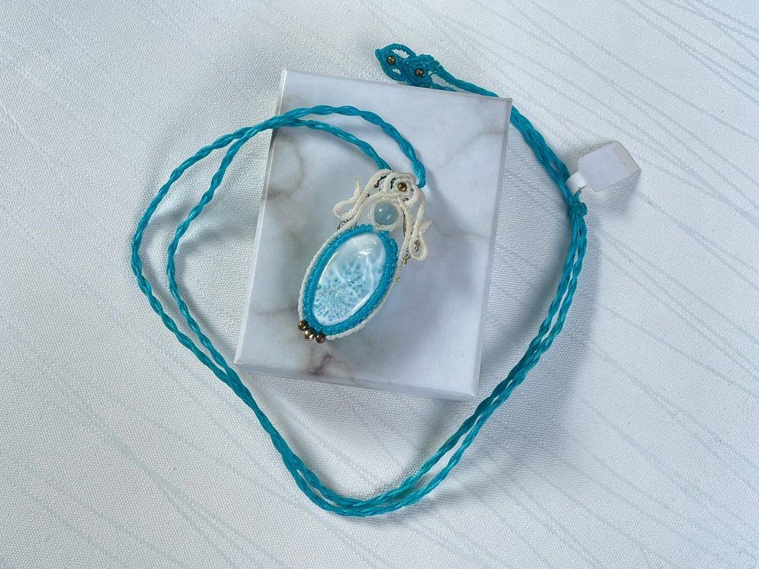 #210645 Macrame 海纹石 编织 颈链 - 项链 - 半宝石 蓝色
