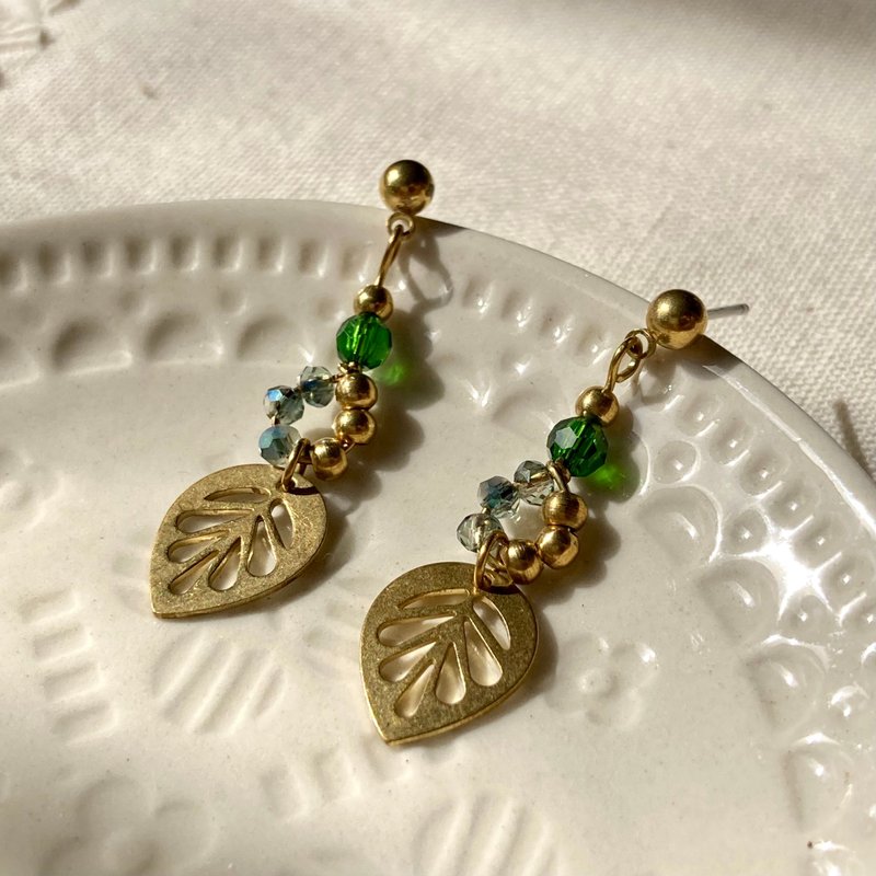 老林杂货 | 小叶子耳环 (针式 / 夹式) - 耳环/耳夹 - 铜/黄铜 金色