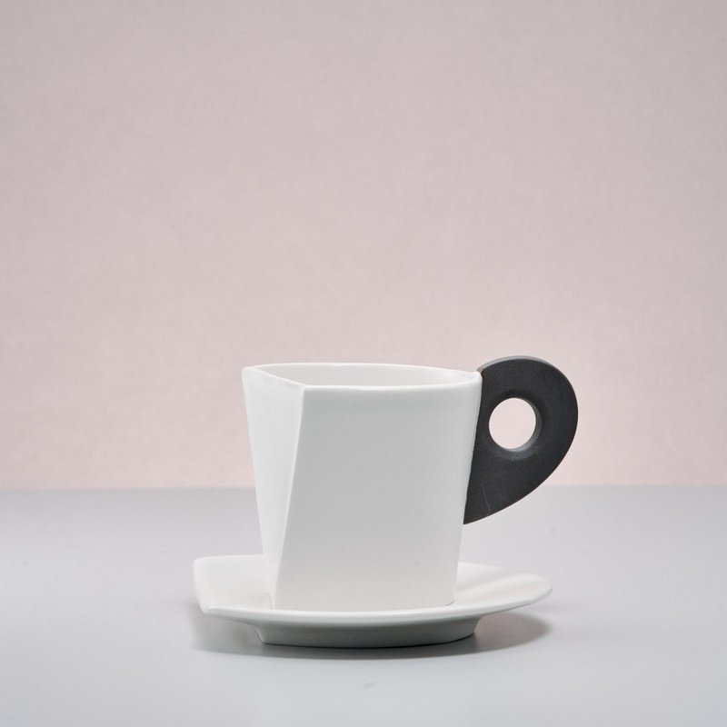 逗点 │ Comma - 咖啡杯盘组(白瓷) - 咖啡杯/马克杯 - 瓷 白色