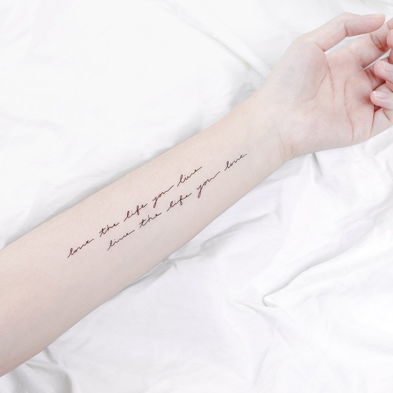 刺青纹身贴纸 / 选你所爱 爱你所选 文字纹身 Surprise Tattoos - 纹身贴 - 纸 黑色