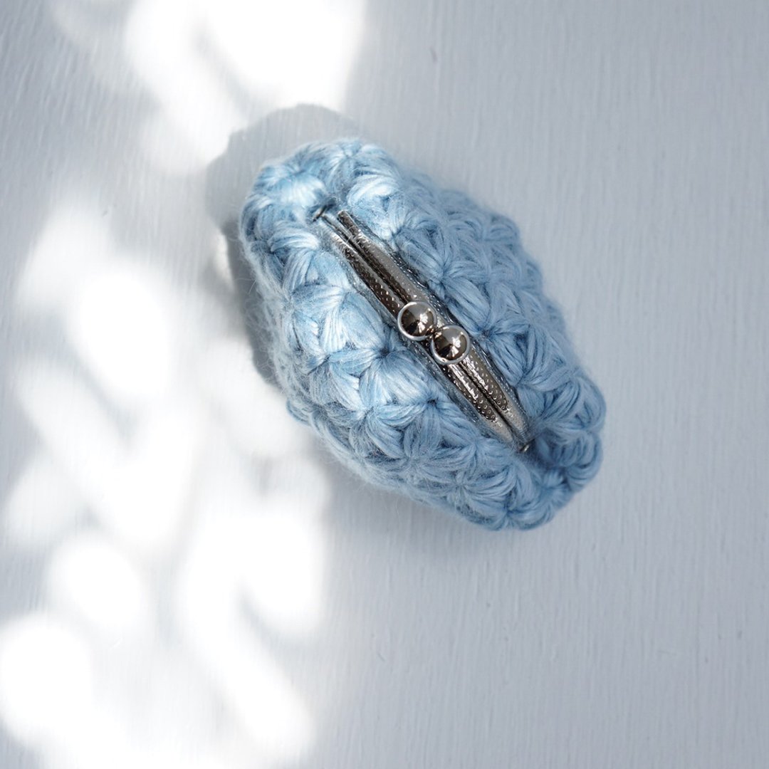 Ba-ba handmade Jasmine Stitch crochet coinpurse No.C1446 - 化妆包/杂物包 - 其他材质 蓝色