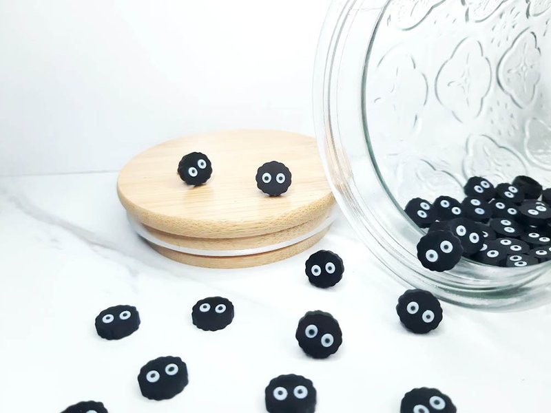 【耳环/耳夹】 小黑炭耳环 - 耳环/耳夹 - 树脂 黑色