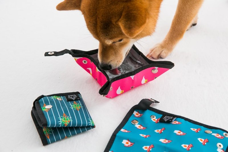 【Clip-On 扣扣宠物折叠碗 外出碗】 - 培根蛋早餐(蓝绿色) - 碗/碗架 - 防水材质 多色