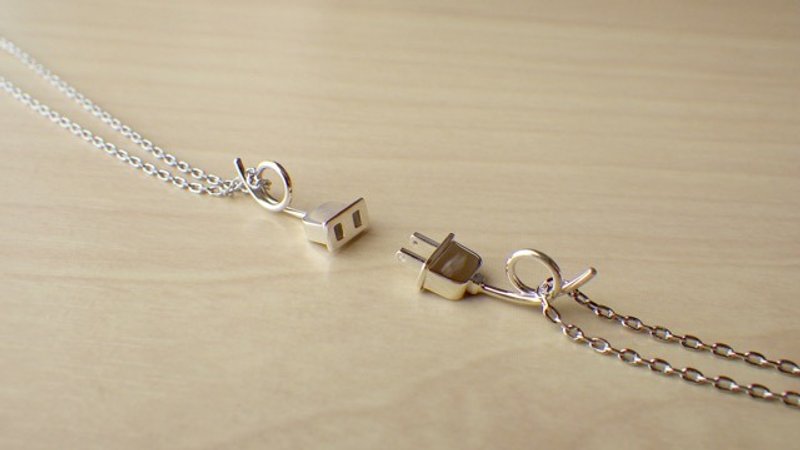 插头和插座项链 - 项链 - 其他金属 银色