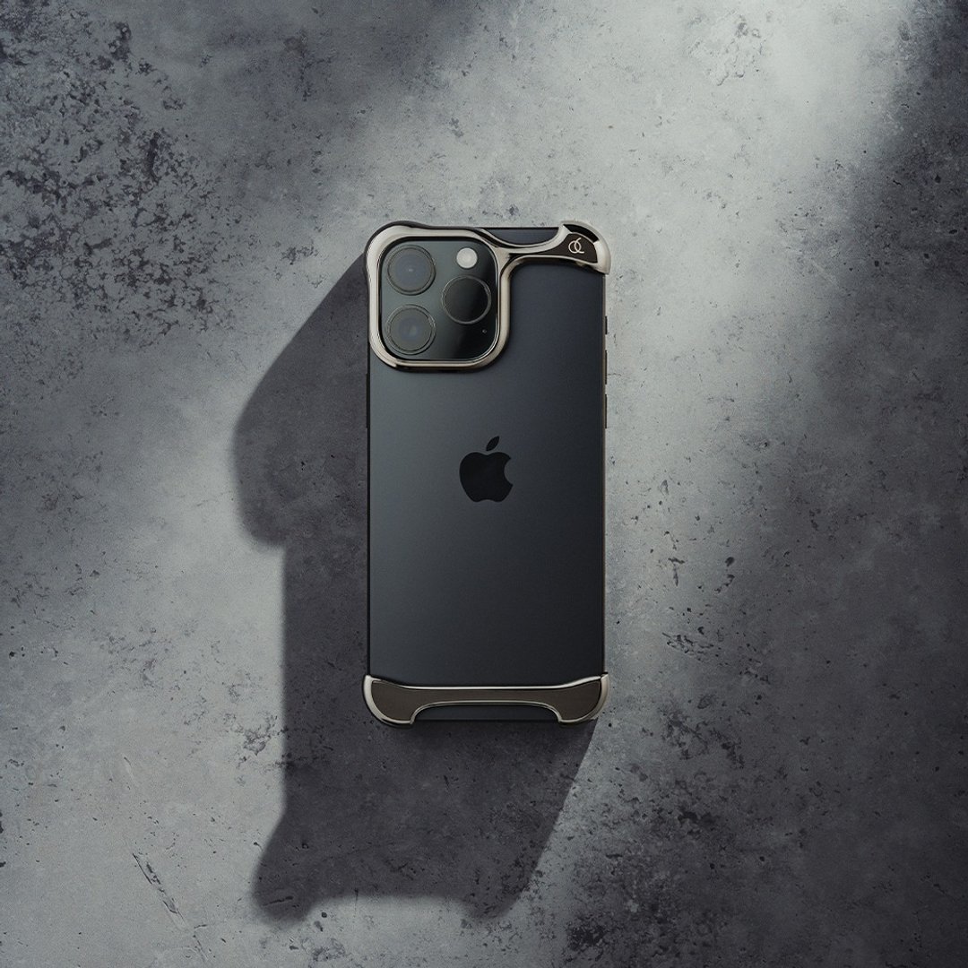 ARC | Arc Pulse iPhone 16 Pro 手机壳 镜面黑 - 手机壳/手机套 - 铝合金 黑色
