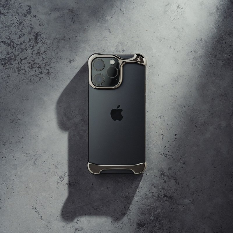 ARC | Arc Pulse iPhone 16 Pro 手机壳 镜面黑 - 手机壳/手机套 - 铝合金 黑色