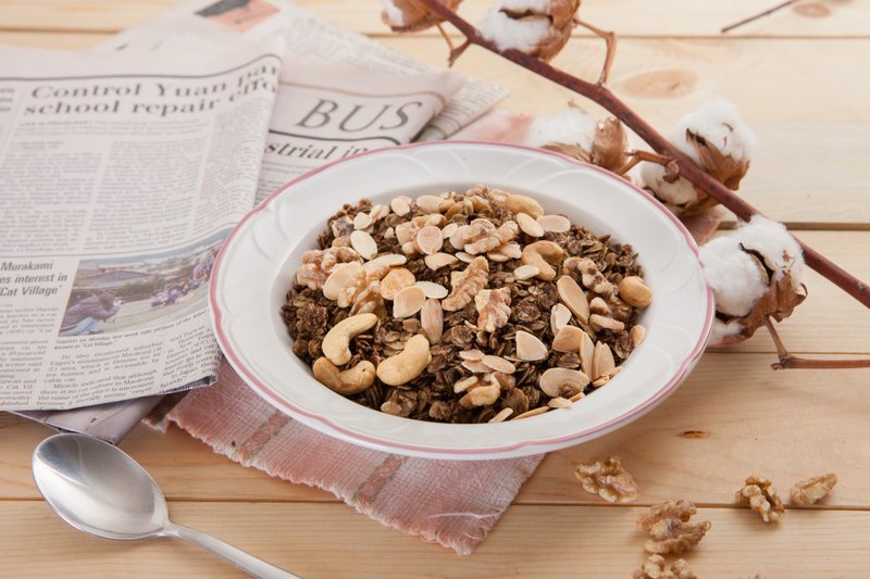 午后小食光│坚果红茶烤麦片-随手包(200g/包) - 谷物麦片 - 新鲜食材 