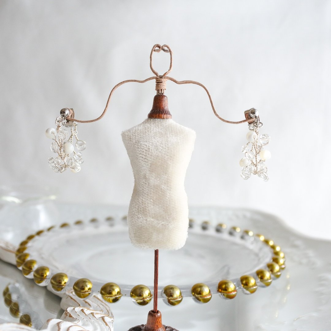 Yuwai (Small) - Silver wire accessory - 耳环/耳夹 - 其他金属 银色