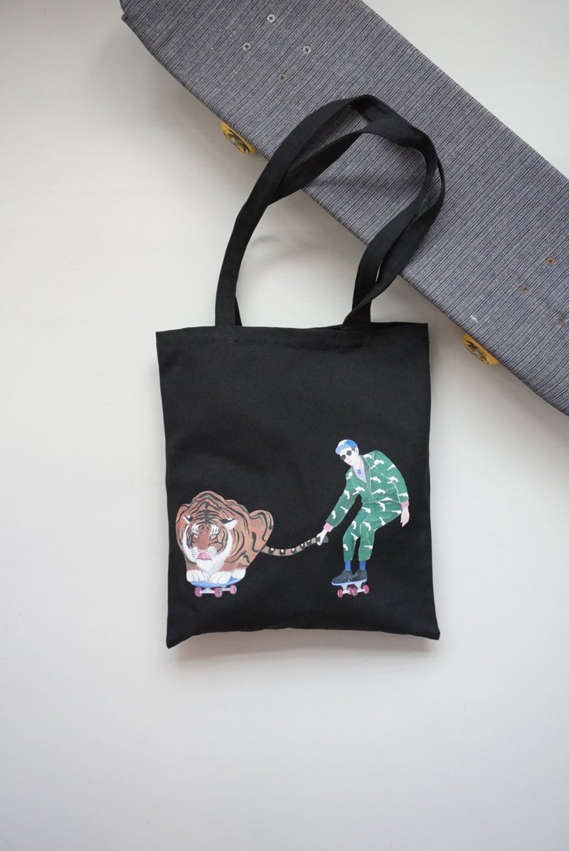 玩虎的滑板少年"肩背长带托福包  Tote Bags - 侧背包/斜挎包 - 棉．麻 