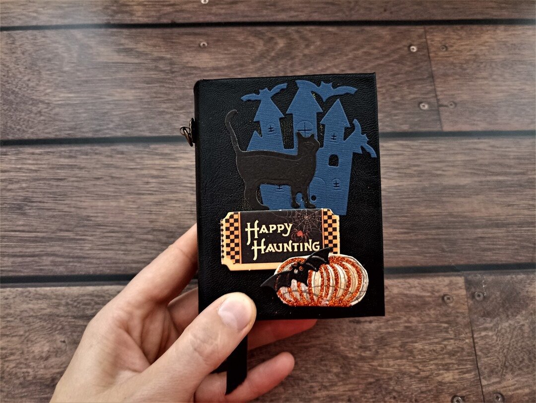 Tiny spooky journal for sale Gothic spell book Grimoire journal for sale - 笔记本/手帐 - 纸 黑色