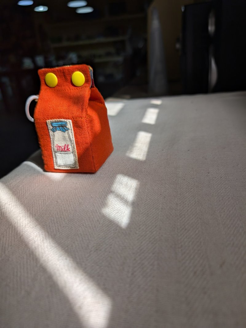 牛奶盒零钱包 - 零钱包 - 棉．麻 